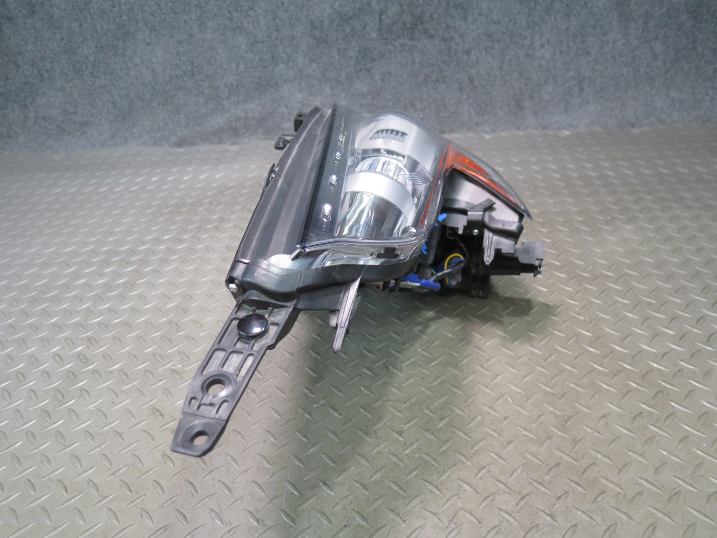 09-17 Nissan Z34 370Z Front Right Passenger Side Xenon HID Headlight Lamp OEM