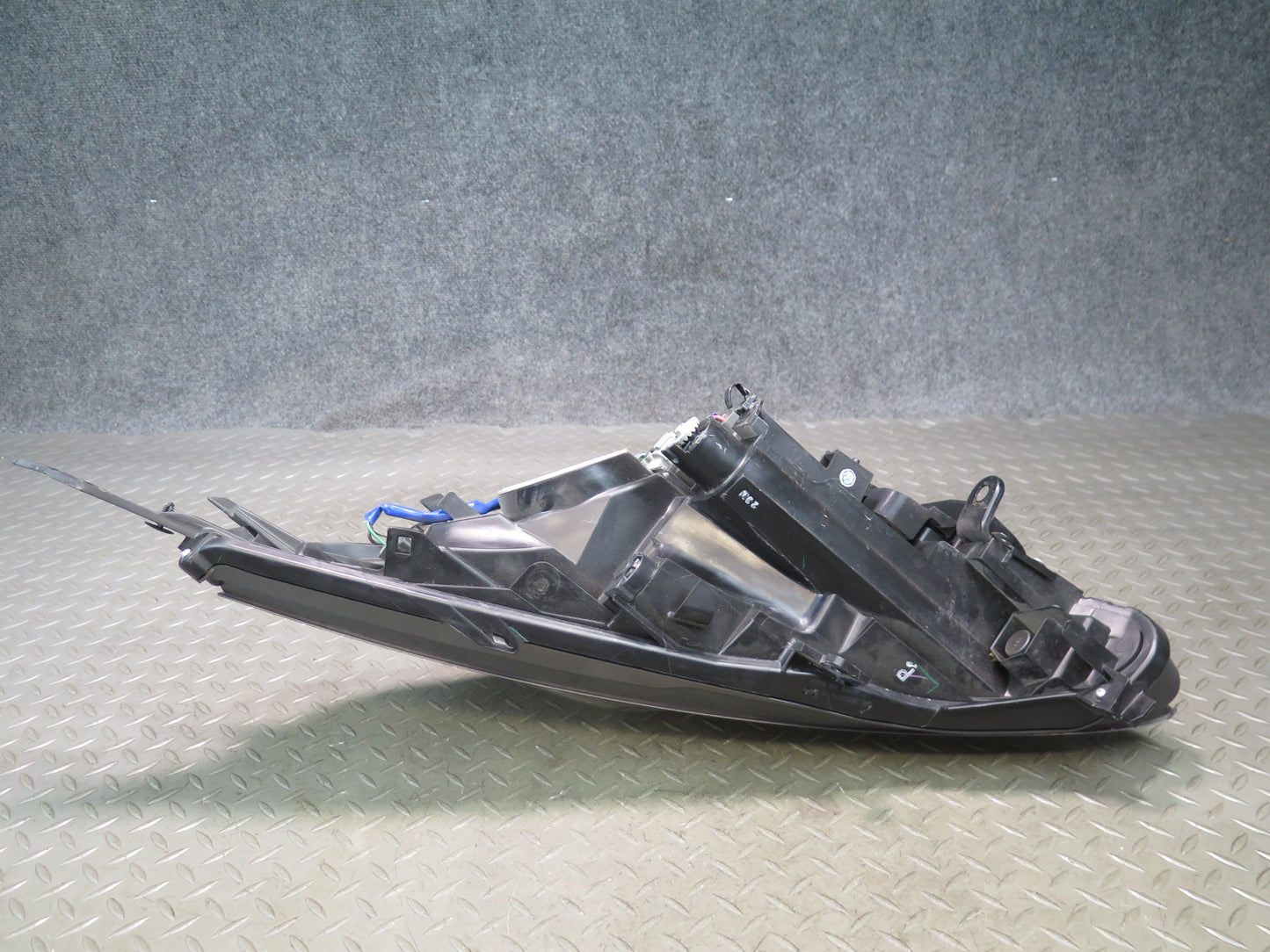 09-17 Nissan Z34 370Z Front Right Passenger Side Xenon HID Headlight Lamp OEM