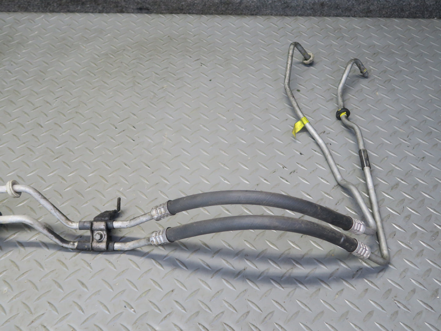 12-15 Mercedes W166 ML350 Automatic Transmission Oil Cooler Hose Pipe Line OEM