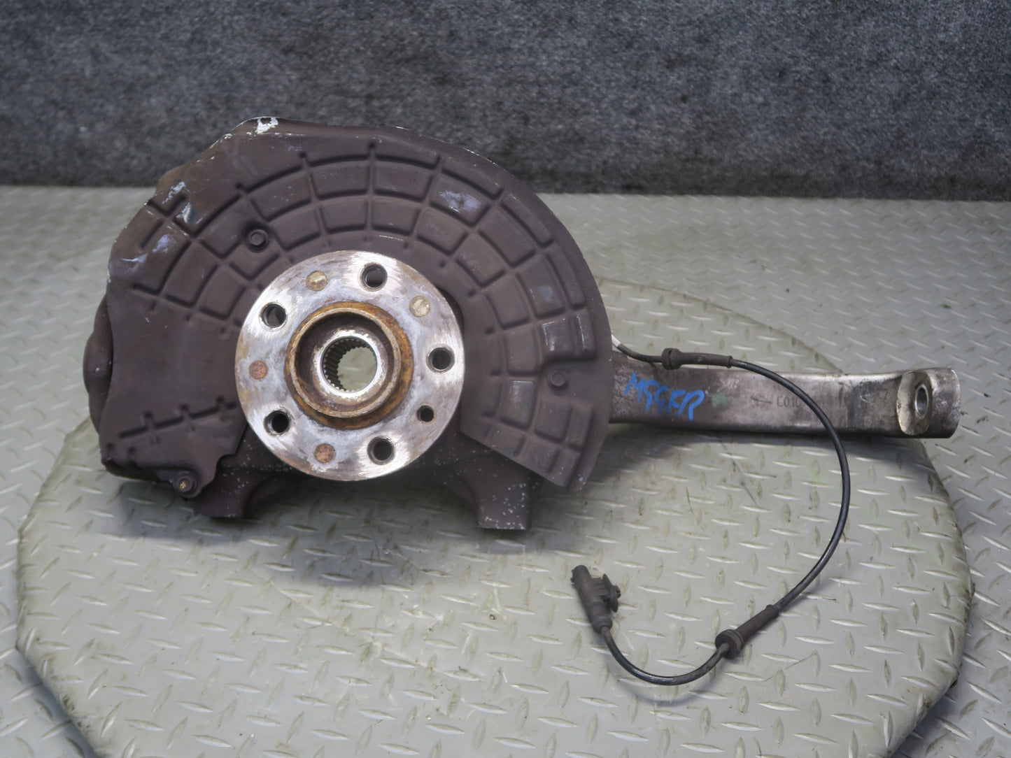 2014-2017 Maserati Ghibli M157 AWD Front Right Spindle Knuckle Wheel Hub Bearing