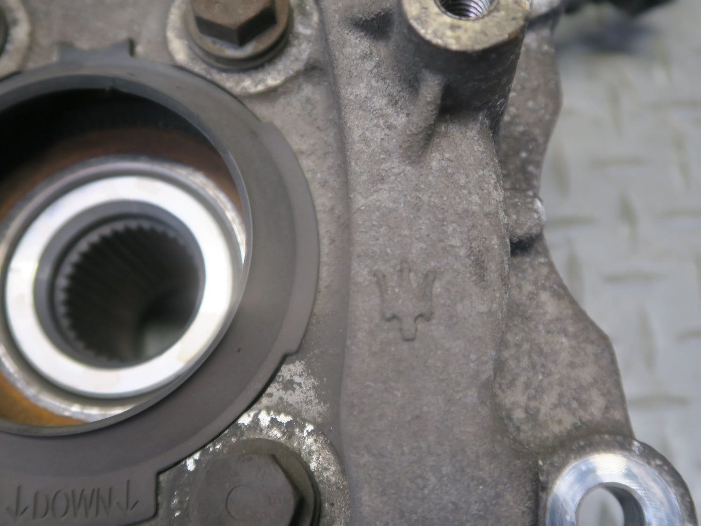 2014-2017 Maserati Ghibli M157 AWD Rear Right Spindle Knuckle Wheel Hub Bearing