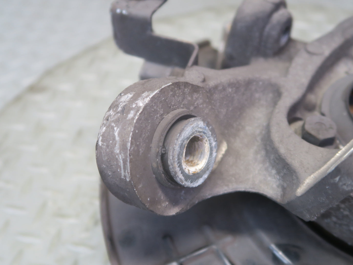 2014-2017 Maserati Ghibli M157 AWD Rear Right Spindle Knuckle Wheel Hub Bearing