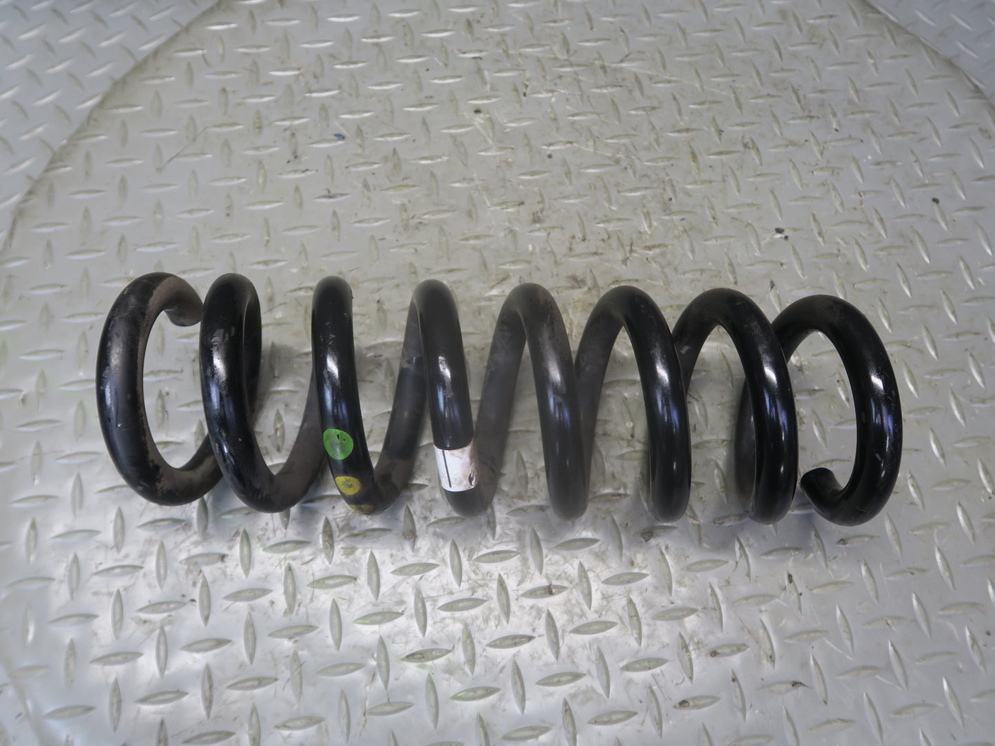 2014-2017 Maserati Ghibli M157 AWD Rear Left & Right Coil Spring Set of 2