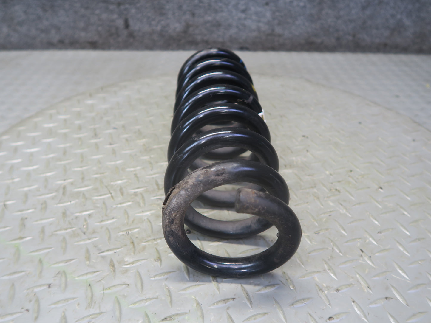 2014-2017 Maserati Ghibli M157 AWD Rear Left & Right Coil Spring Set of 2
