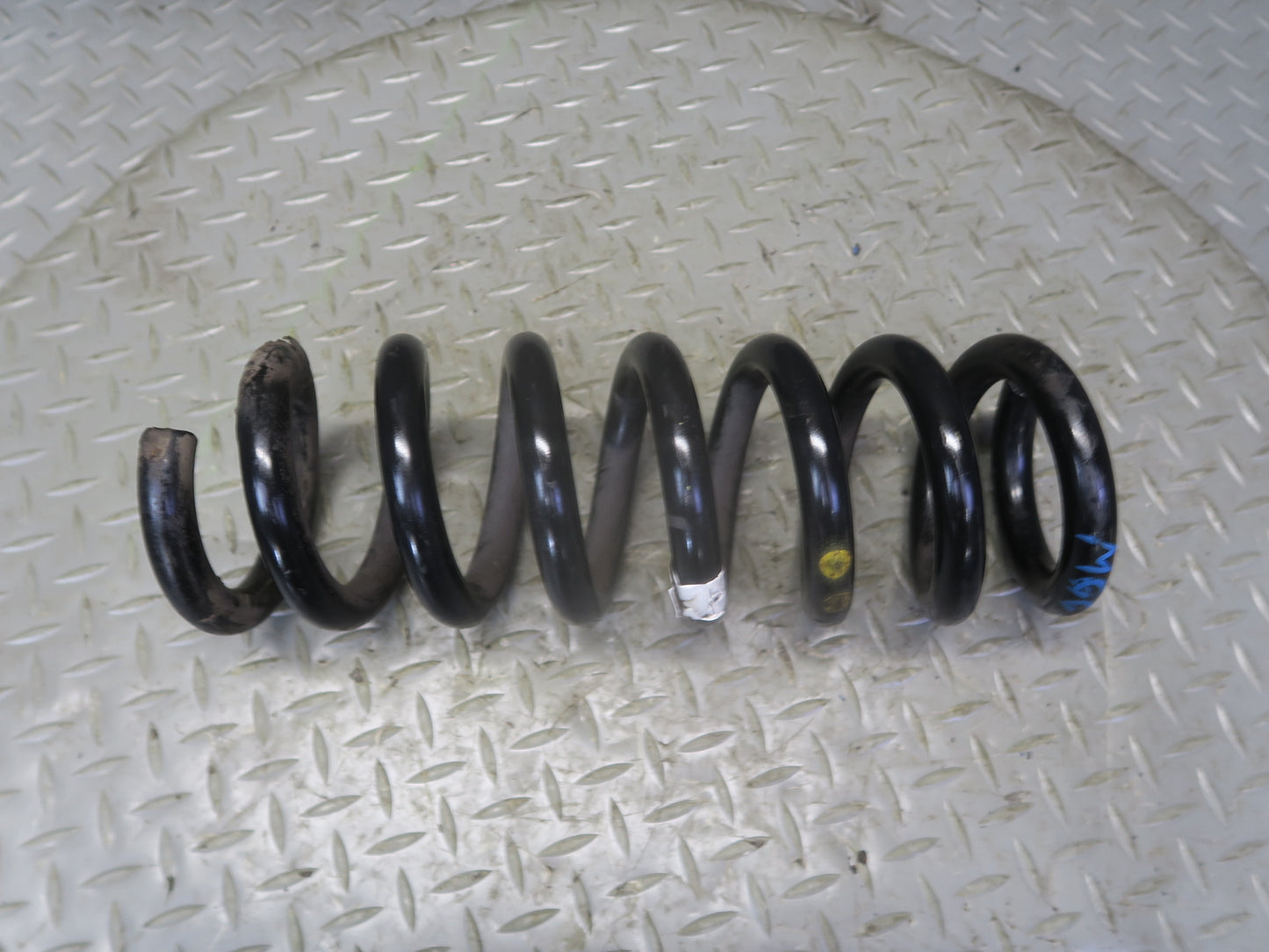2014-2017 Maserati Ghibli M157 AWD Rear Left & Right Coil Spring Set of 2