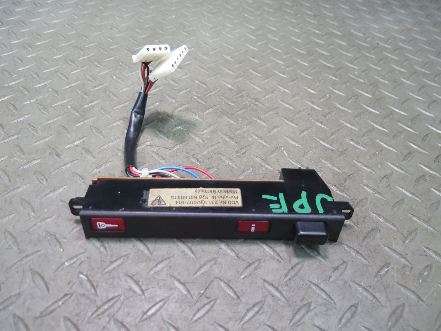 1984-1991 Porsche 928 Front Dash A/C Air Condition Door Lock Switch 92864160915