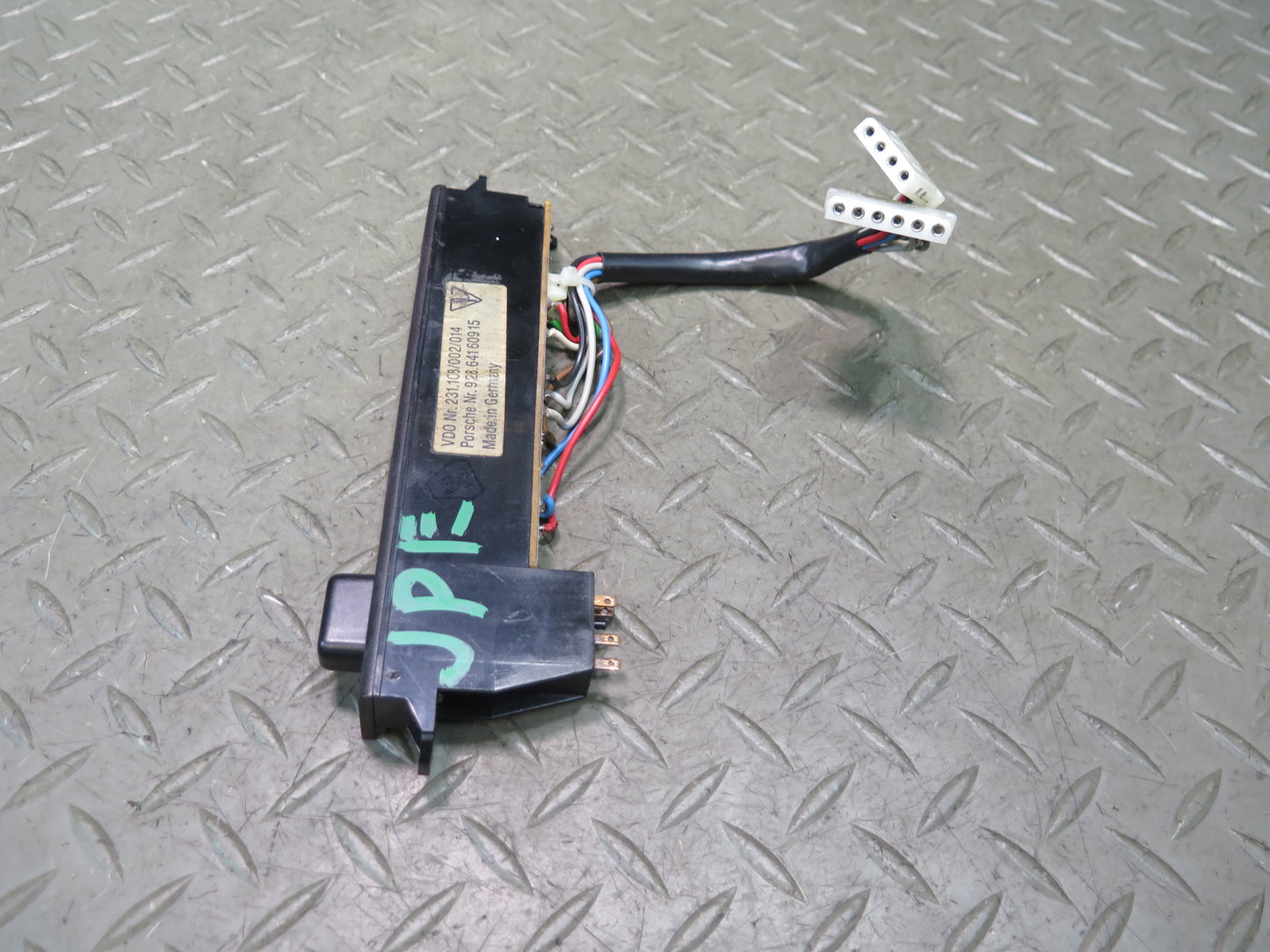 1984-1991 Porsche 928 Front Dash A/C Air Condition Door Lock Switch 92864160915