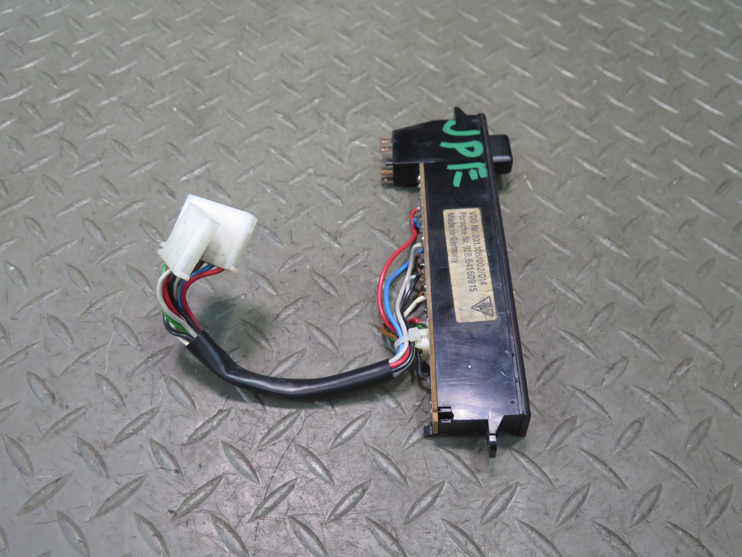 1984-1991 Porsche 928 Front Dash A/C Air Condition Door Lock Switch 92864160915