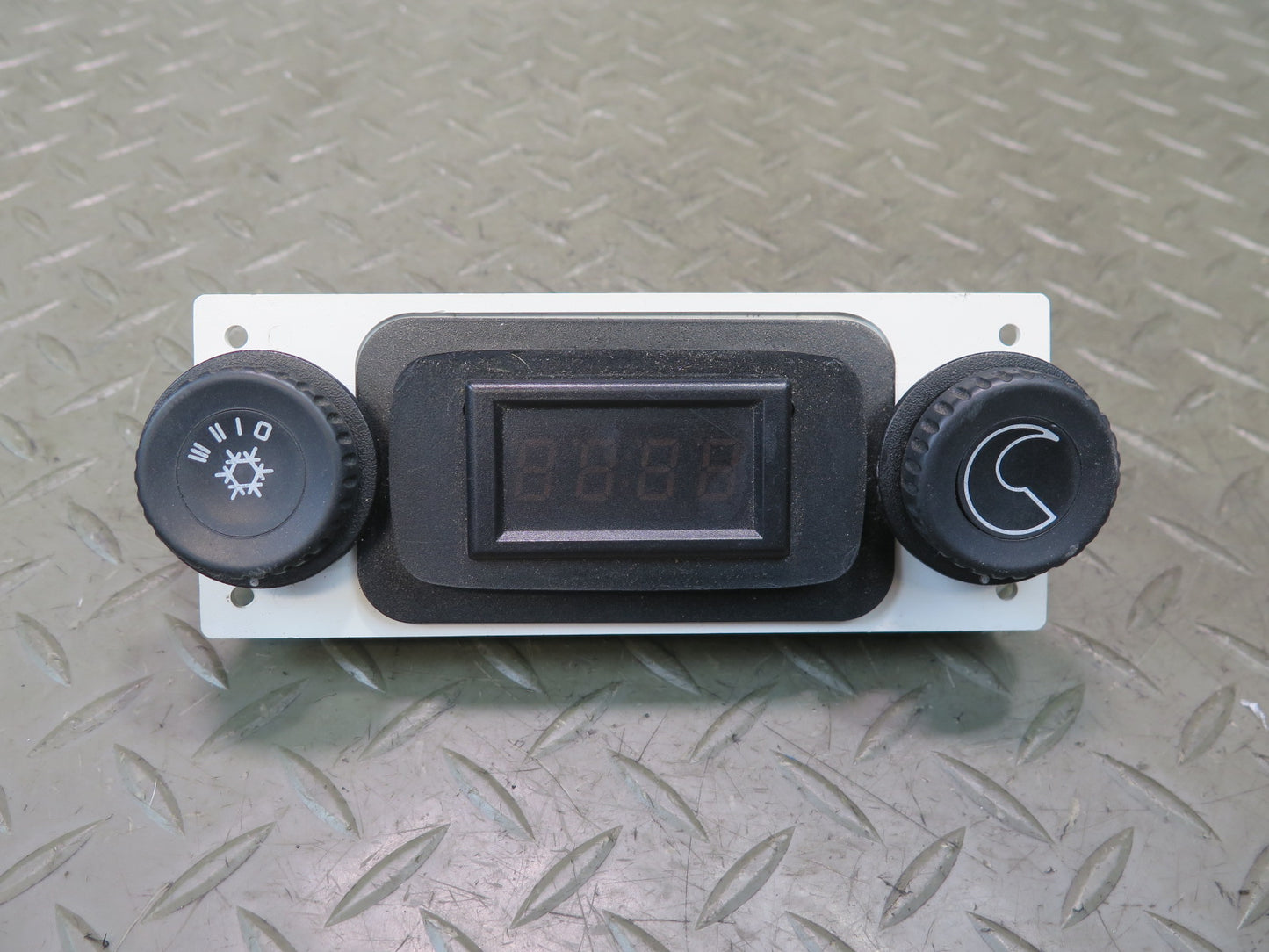 1984-1989 Porsche 928 Dash Dashboard Center Digital Clock 92864170103