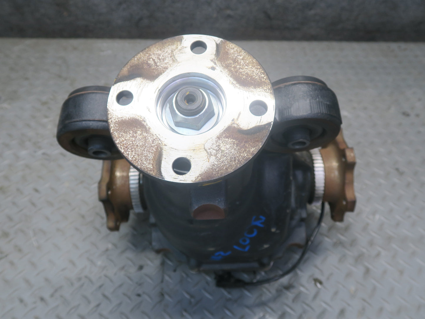 10-20 Nissan Z34 370Z M/T LSD Rear Differential Carrier 3.69 Ratio 31K Miles OEM