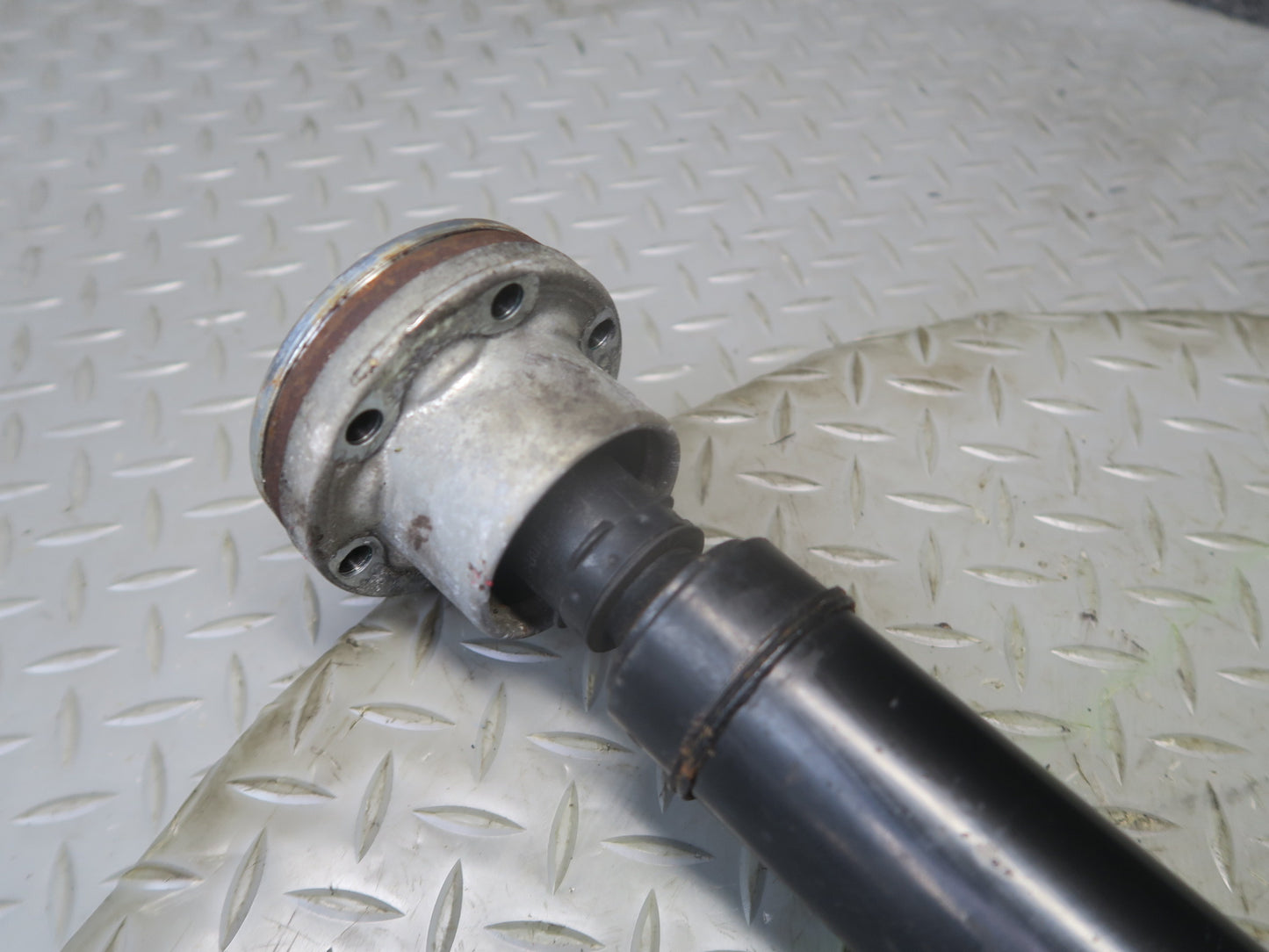 2014-2017 Maserati Ghibli M157 AWD Front Driveshaft Drive Shaft 6700085480