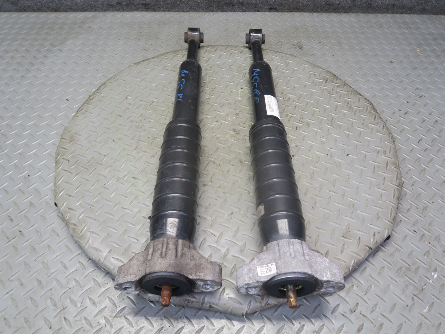 2014-2017 Maserati Ghibli M157 AWD Rear Strut Shock Absorber Set of 2
