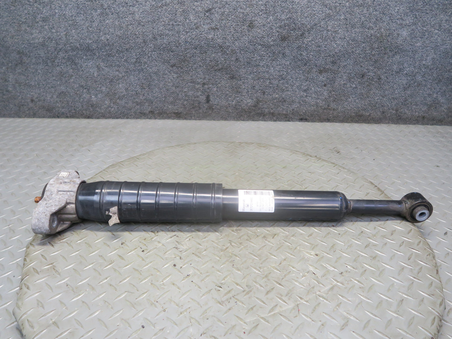 2014-2017 Maserati Ghibli M157 AWD Rear Strut Shock Absorber Set of 2