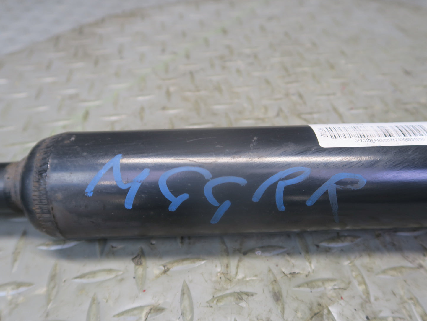 2014-2017 Maserati Ghibli M157 AWD Rear Strut Shock Absorber Set of 2