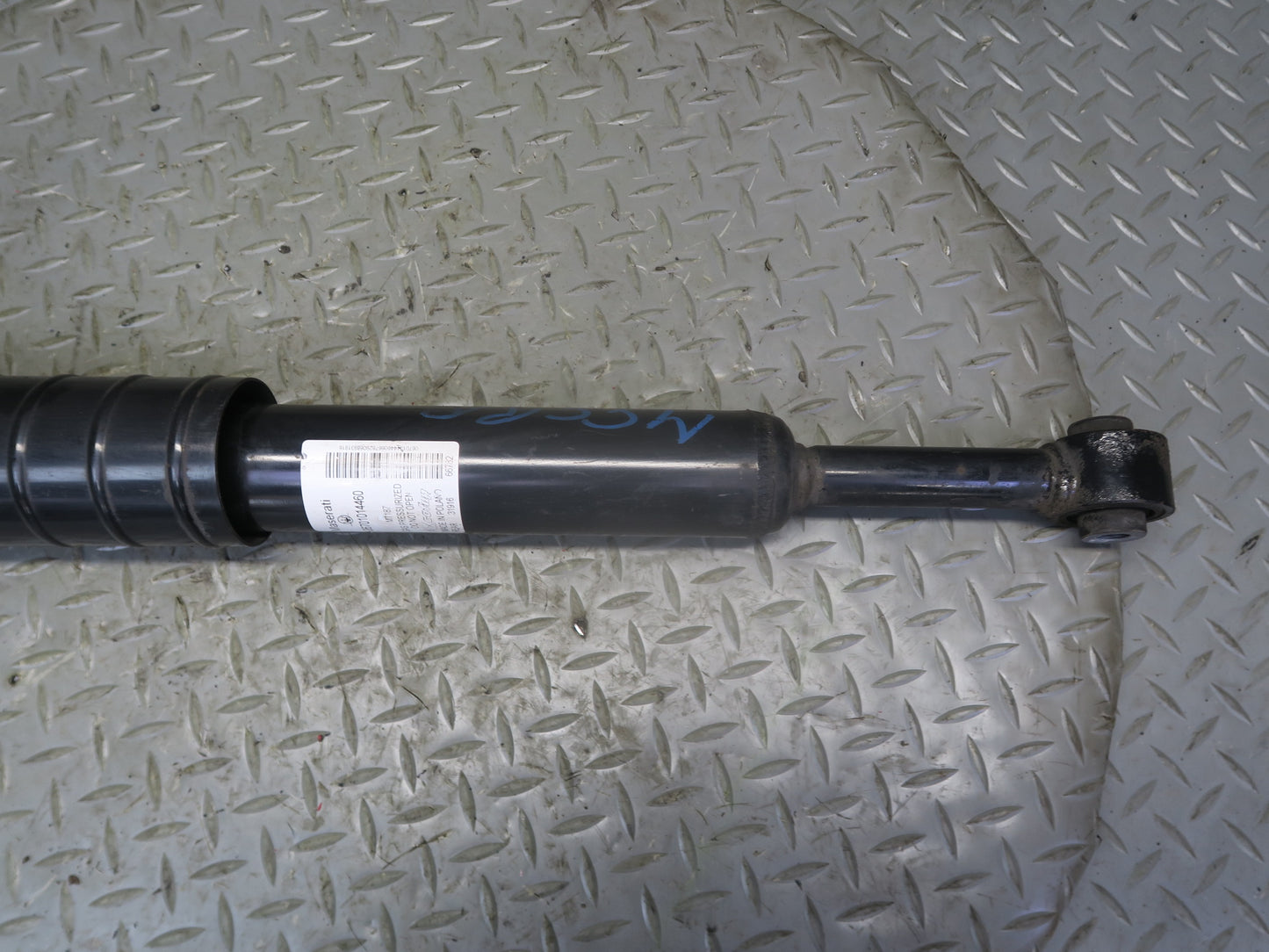 2014-2017 Maserati Ghibli M157 AWD Rear Strut Shock Absorber Set of 2