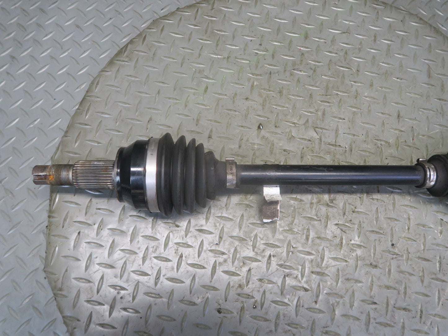2014-2017 Maserati Ghibli M157 Front Right Suspension Axle Shaft 670035142