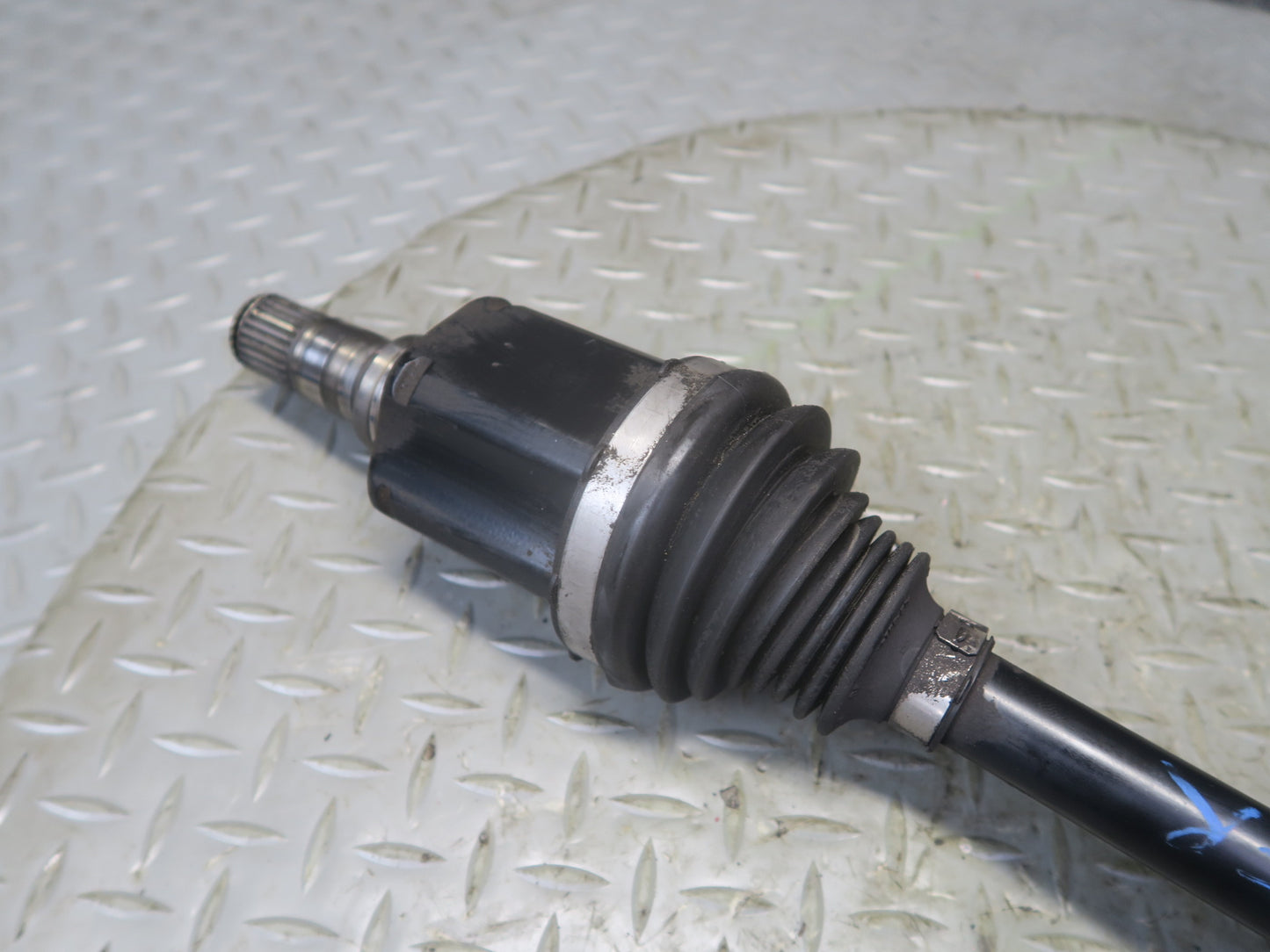 2014-2017 Maserati Ghibli M157 Front Right Suspension Axle Shaft 670035142