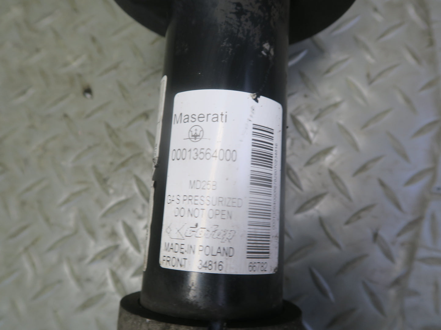 14-20 Maserati Ghibli M157 SQ4 AWD Front Left & Right Strut Shock Absorber Set