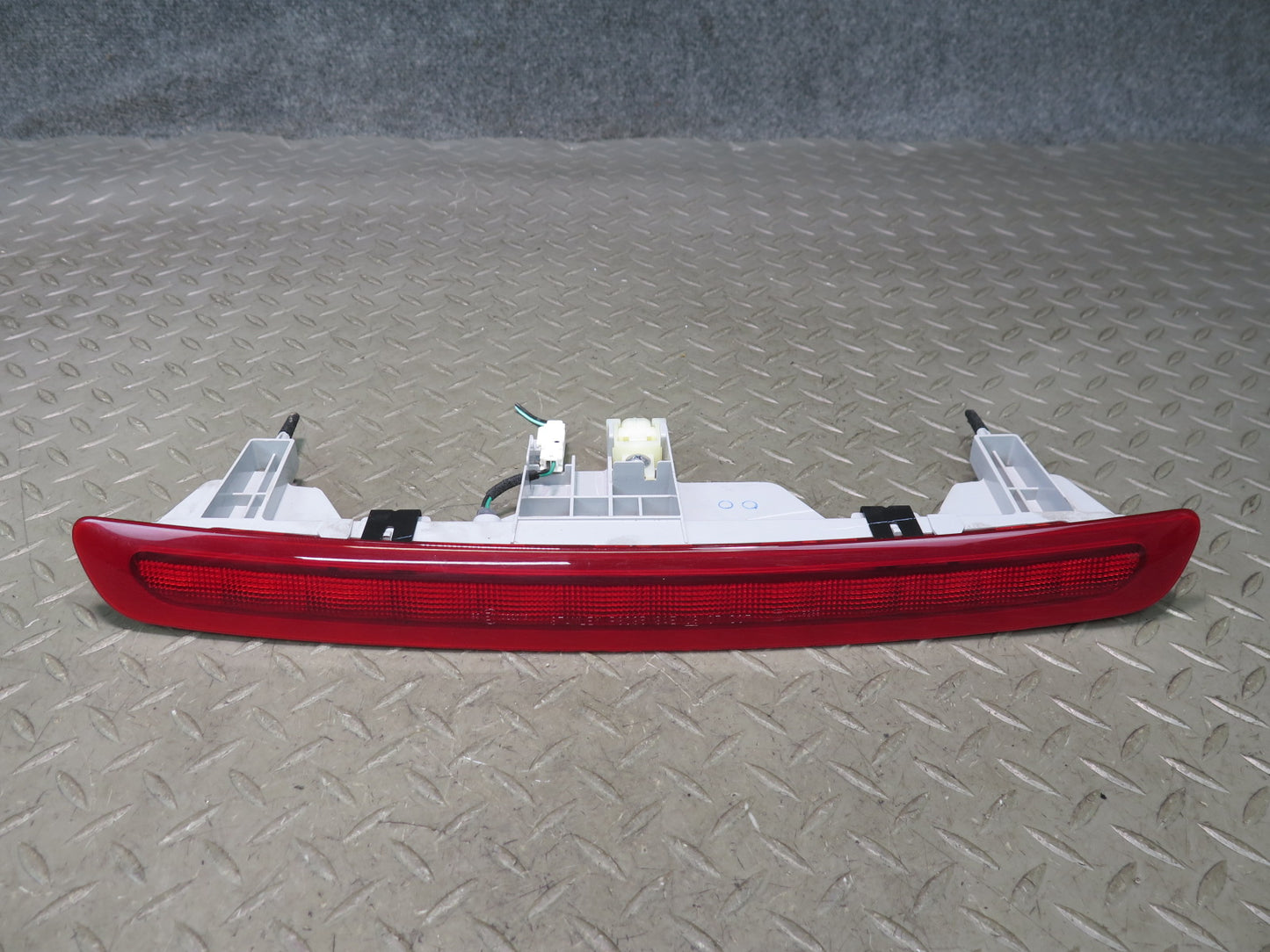 09-17 Nissan Z34 370Z Coupe Rear Center 3RD Third Brake Light Lamp OEM