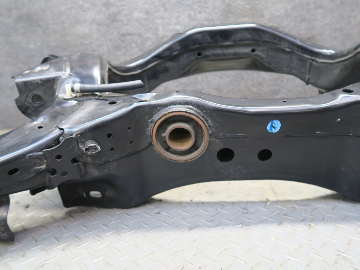 09-20 Nissan Z34 370Z Rear Suspension Subframe Crossmember Carrier 31K Miles OEM