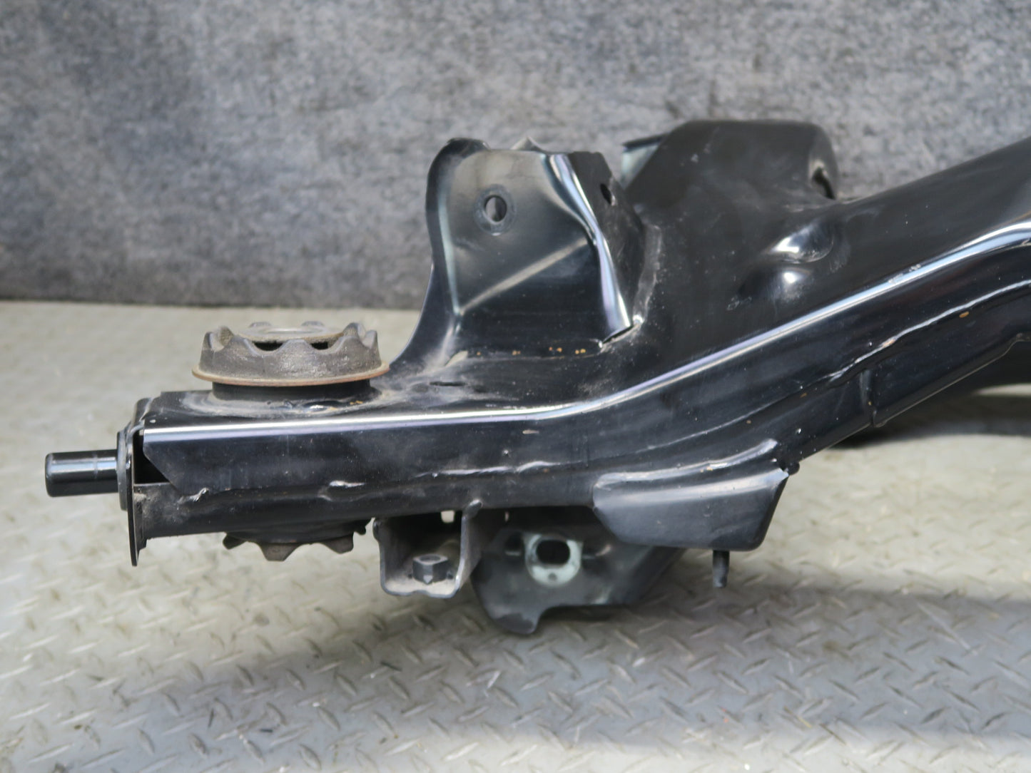 09-20 Nissan Z34 370Z Rear Suspension Subframe Crossmember Carrier 31K Miles OEM