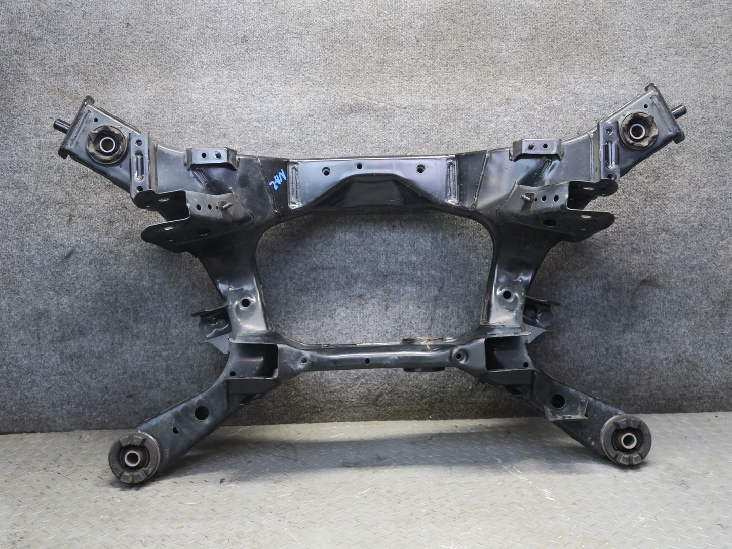 09-20 Nissan Z34 370Z Rear Suspension Subframe Crossmember Carrier 31K Miles OEM