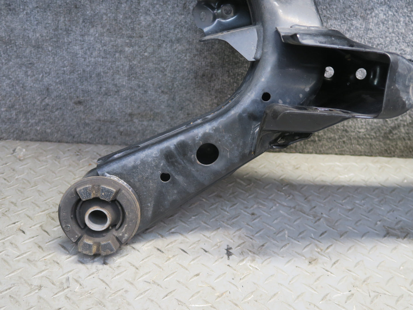 09-20 Nissan Z34 370Z Rear Suspension Subframe Crossmember Carrier 31K Miles OEM