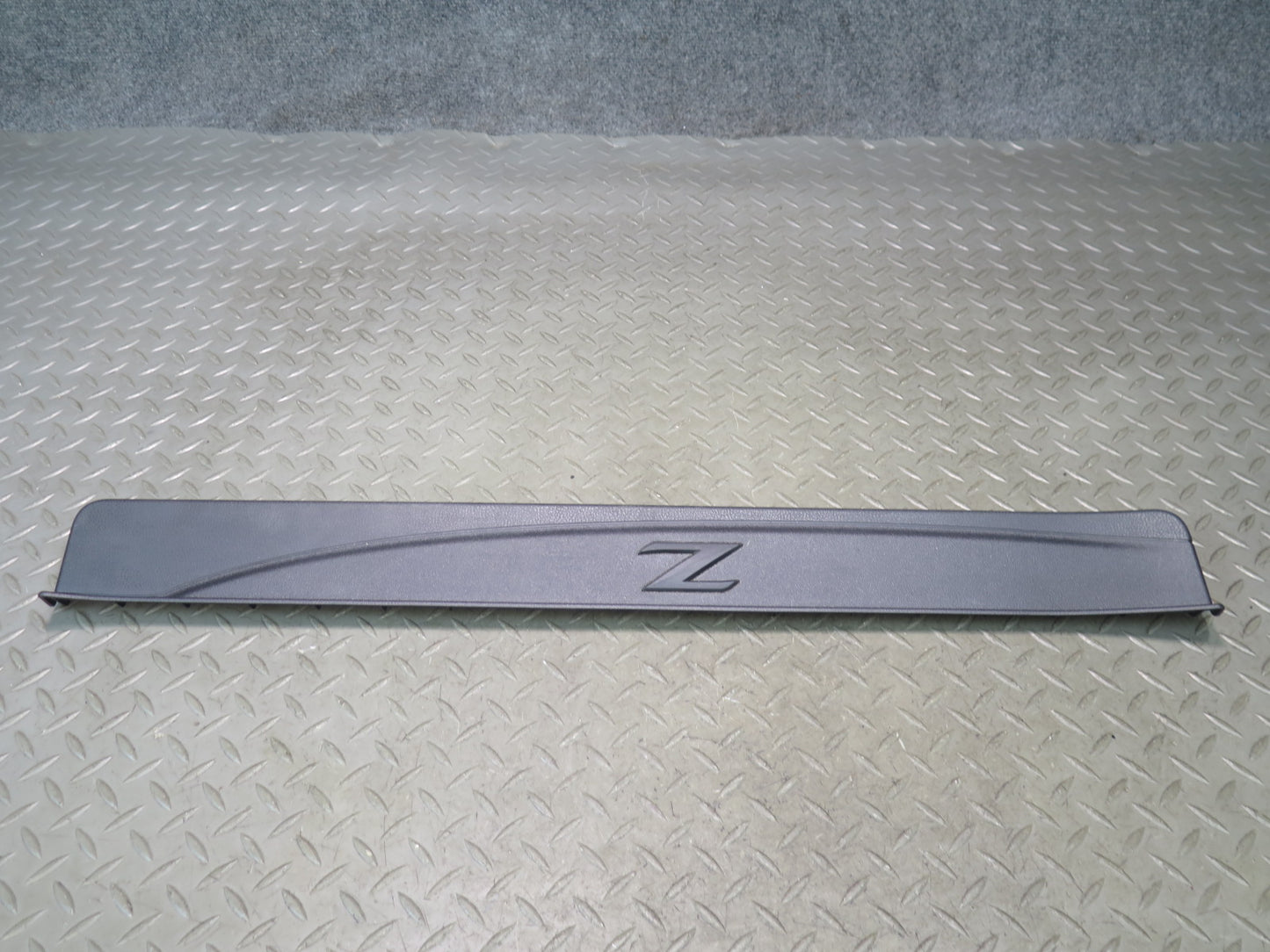 09-20 Nissan Z34 370Z Set of 2 Left & Right Door Scuff Sill Plate Trim Black OEM