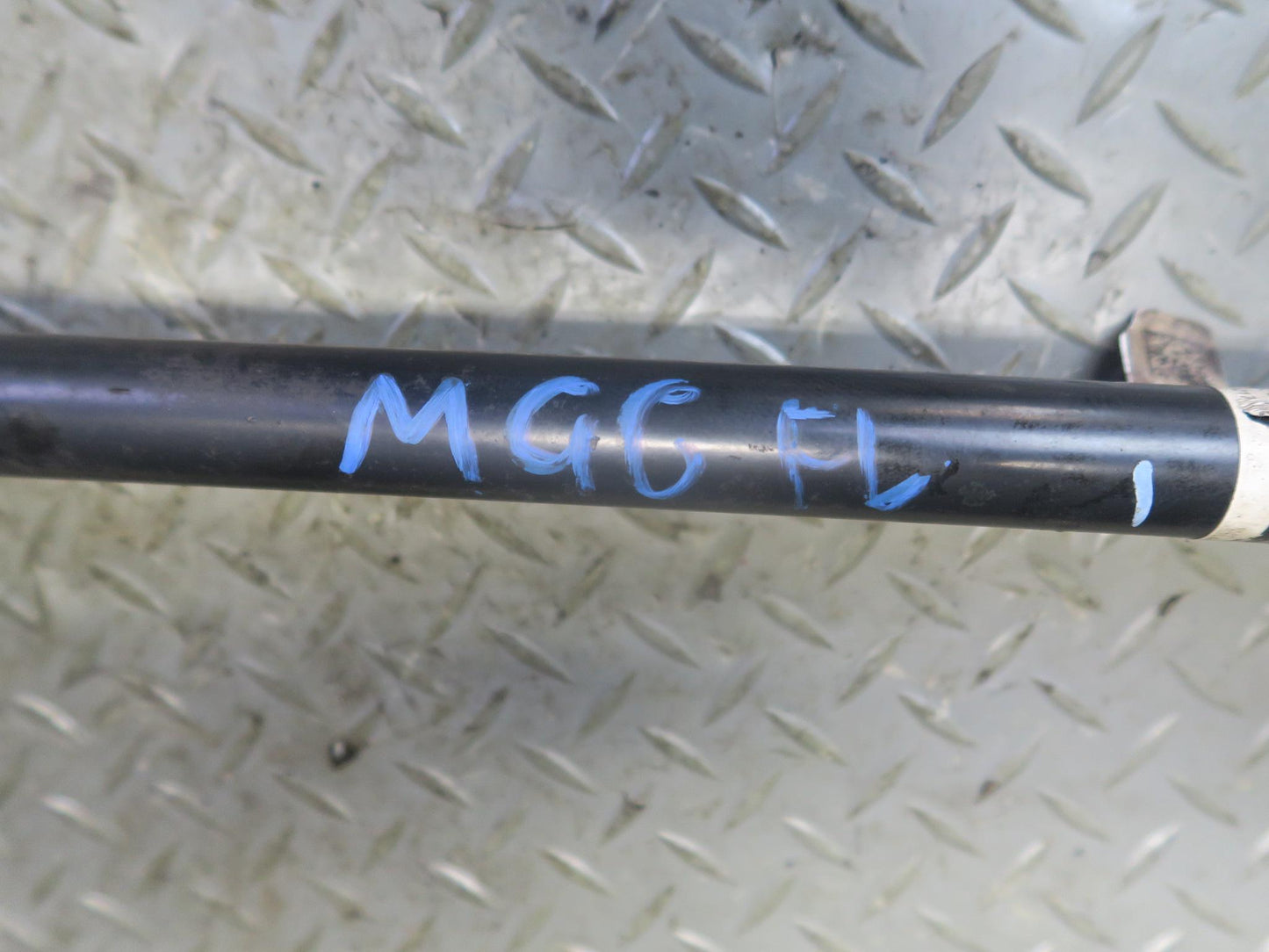 2014-2017 Maserati Ghibli M157 Front Left Suspension Axle Shaft 670032034