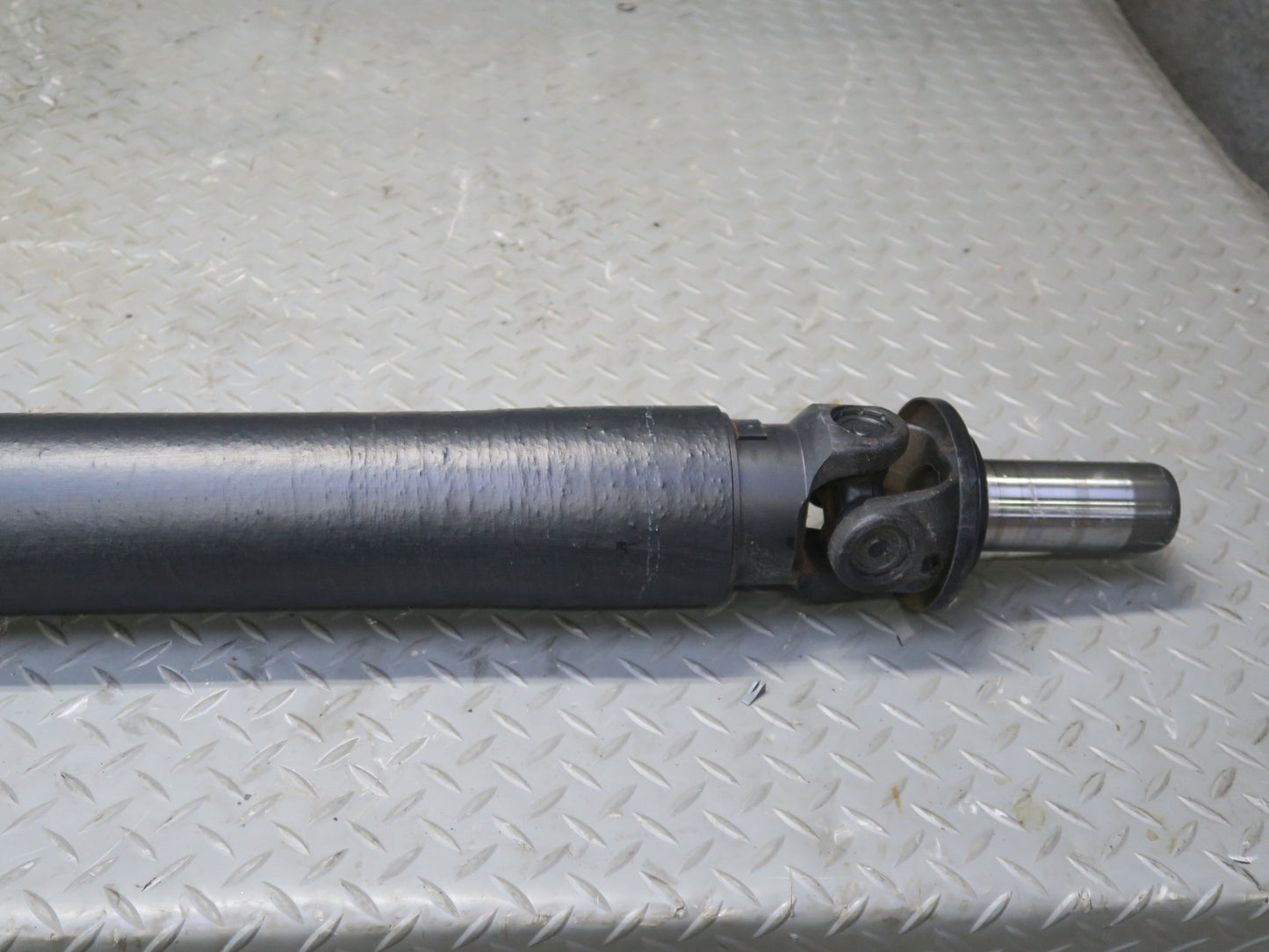 09-20 Nissan Z34 370Z M/T Rear Propeller Drive Shaft Driveshaft 31K Miles OEM