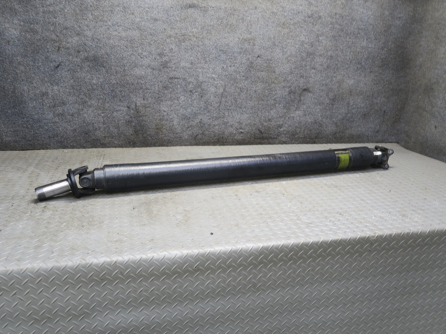 09-20 Nissan Z34 370Z M/T Rear Propeller Drive Shaft Driveshaft 31K Miles OEM