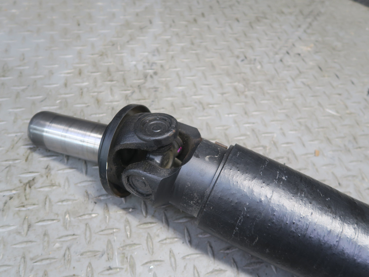 09-20 Nissan Z34 370Z M/T Rear Propeller Drive Shaft Driveshaft 31K Miles OEM