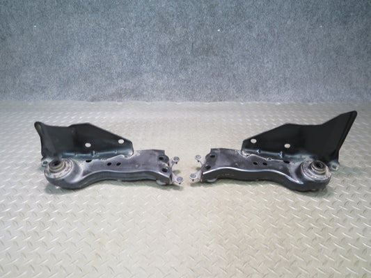 09-20 Nissan Z34 370Z Coupe Set of 2 Rear Subframe Crossmember Stay Bracket OEM