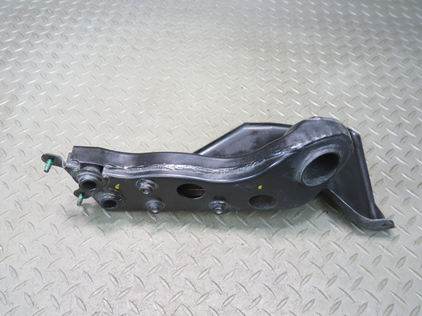 09-20 Nissan Z34 370Z Coupe Set of 2 Rear Subframe Crossmember Stay Bracket OEM