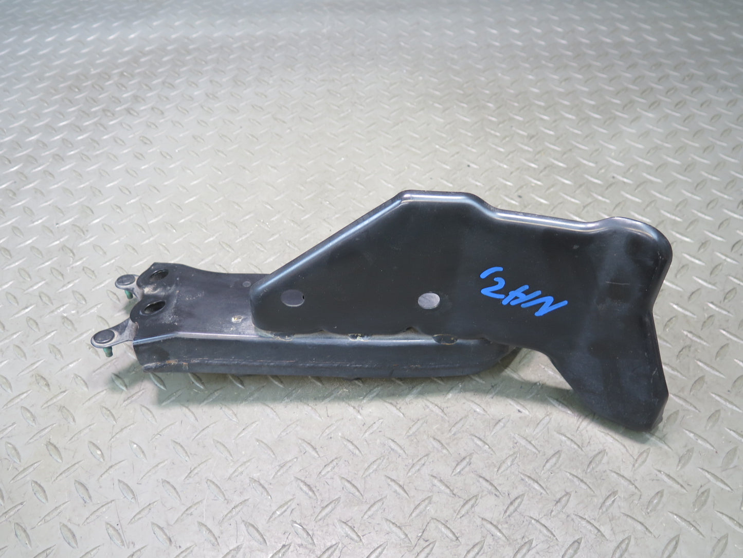 09-20 Nissan Z34 370Z Coupe Set of 2 Rear Subframe Crossmember Stay Bracket OEM