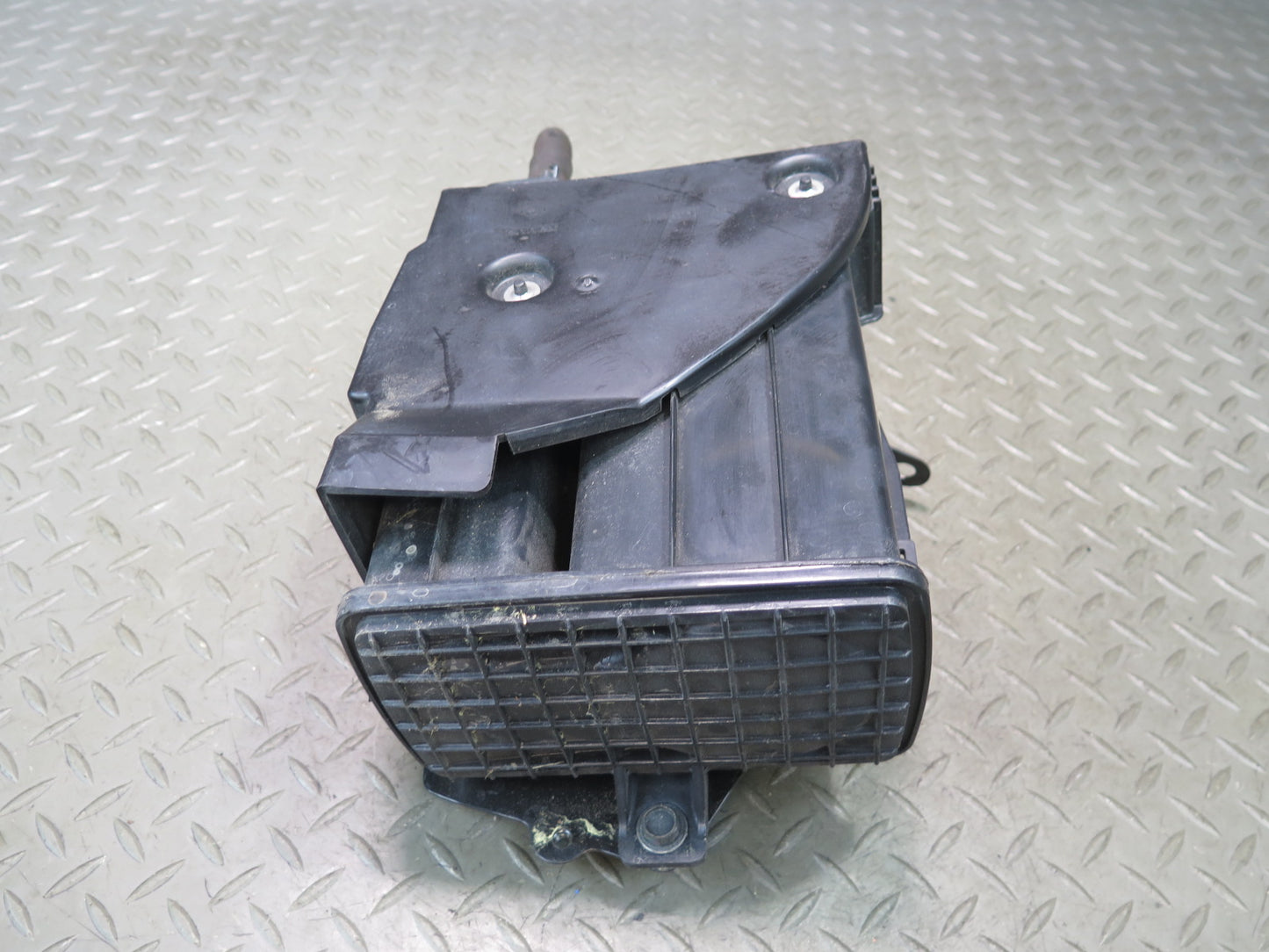 09-20 Nissan Z34 370Z Fuel Evap Vapor Charcoal Canister 14950-AM600 OEM