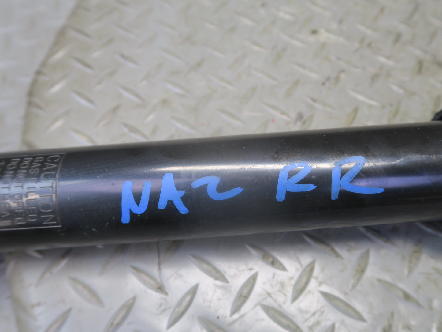 09-14 Nissan Z34 370Z Rear Left & Right Strut Shock Absorber Set 31K Miles OEM