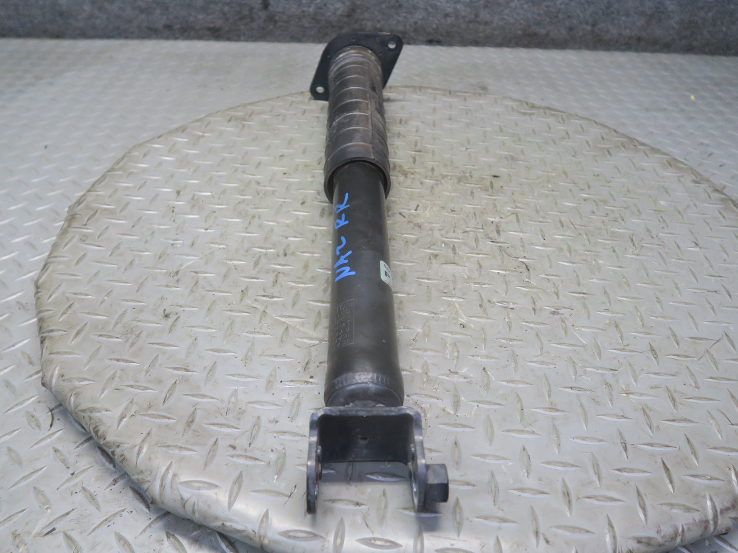 09-14 Nissan Z34 370Z Rear Left & Right Strut Shock Absorber Set 31K Miles OEM