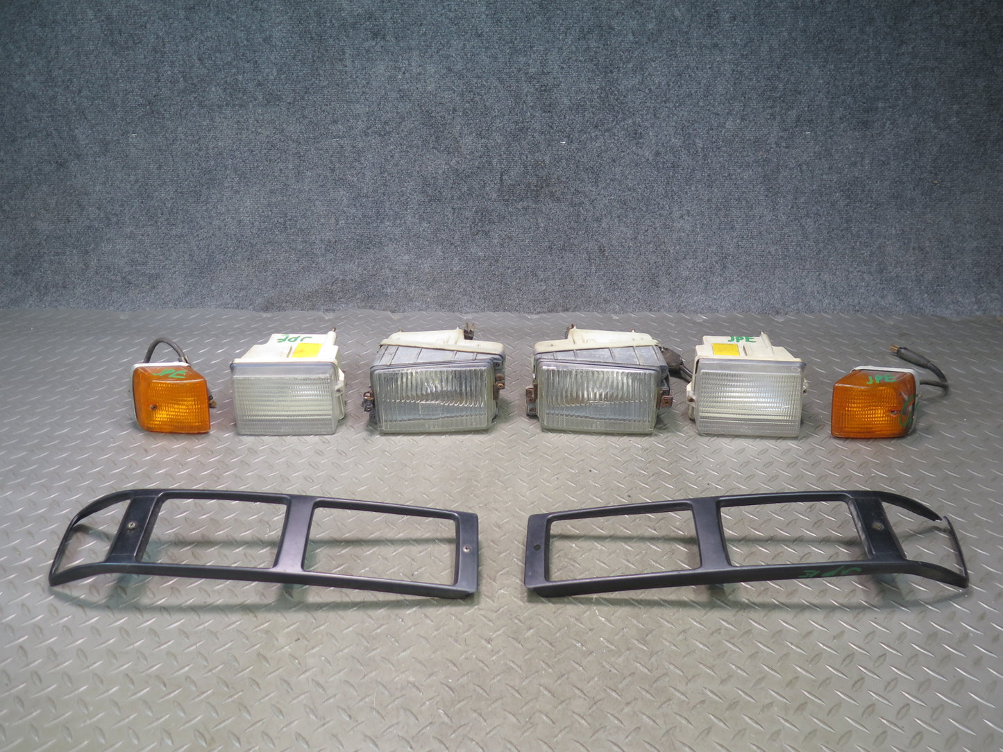 1978-1986 Porsche 928 S Front Left & Right Side Fog Light Turn Signal Lamp Set