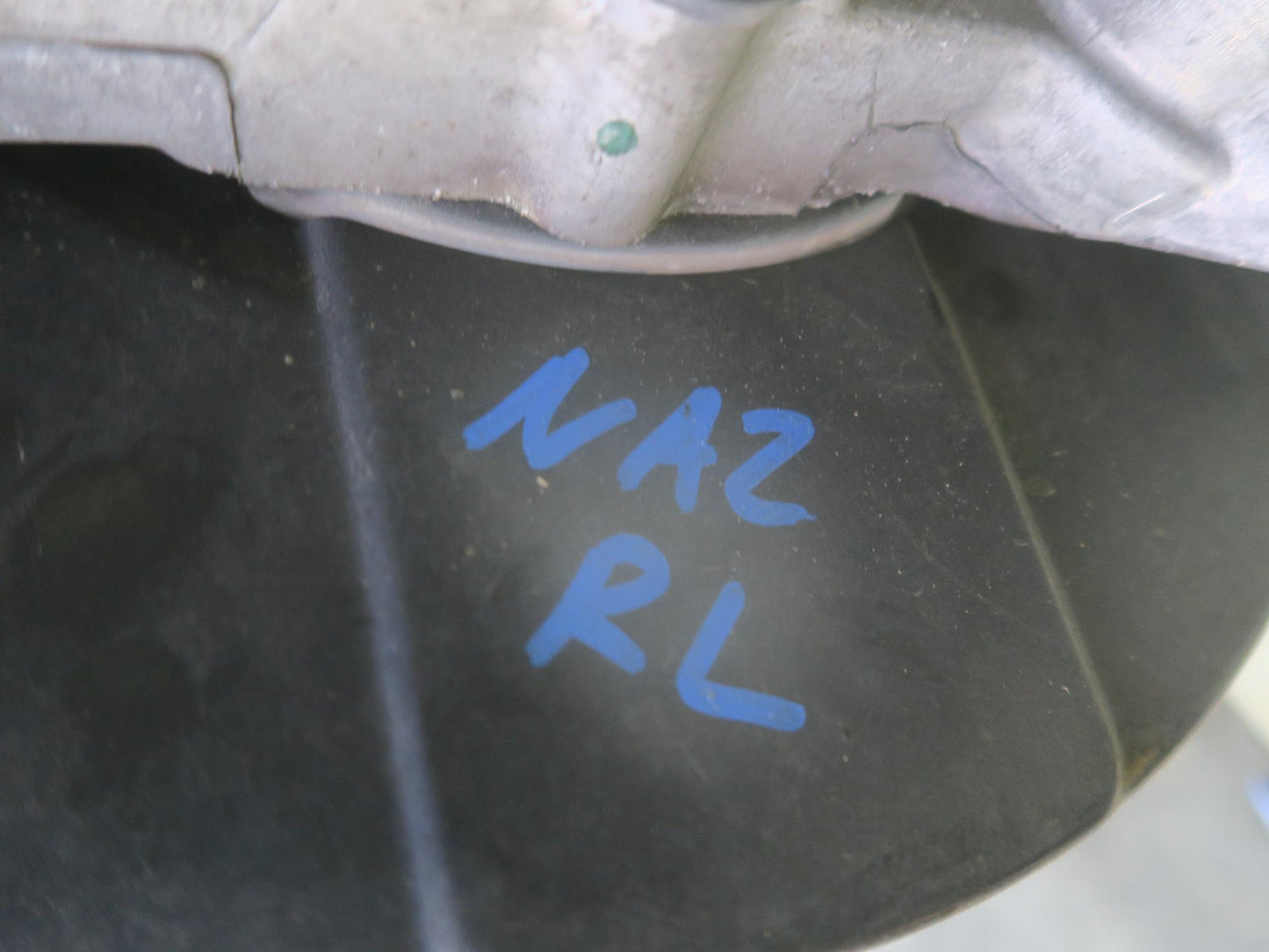 10-12 Nissan 370Z Z34 Rear Left Spindle Knuckle Wheel Hub Bearing 31K Miles OEM