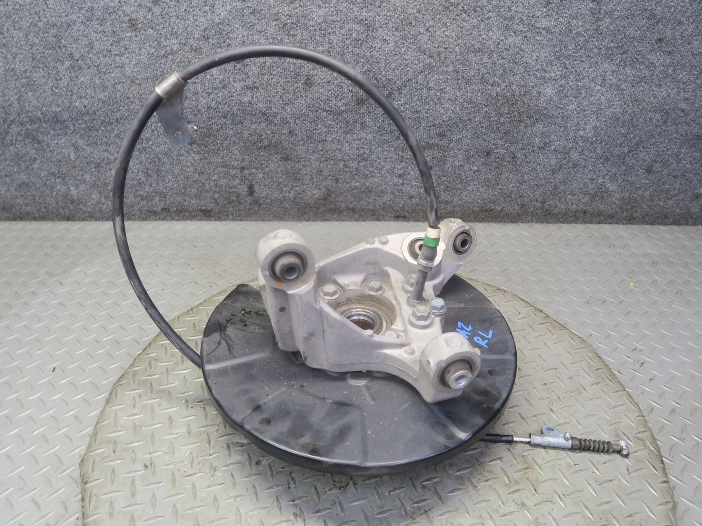 10-12 Nissan 370Z Z34 Rear Left Spindle Knuckle Wheel Hub Bearing 31K Miles OEM