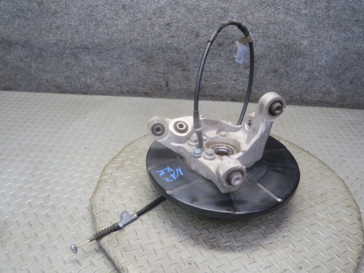 10-12 Nissan 370Z Z34 Rear Right Spindle Knuckle Wheel Hub Bearing 31K Miles OEM