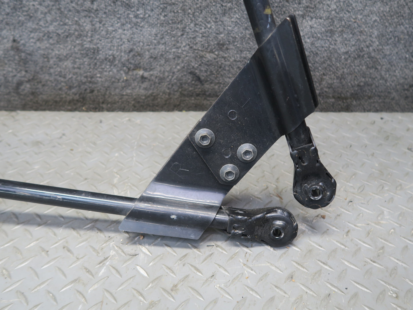 09-20 Nissan Z34 370Z Rear Suspension Subframe Crossmember Brace Bracket OEM