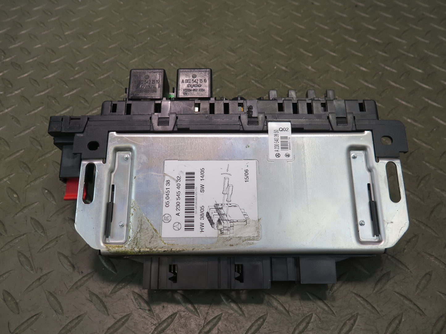 03-12 Mercedes R230 Sl-class Rear SAM Fuse Relay Box Module 2305454032 OEM