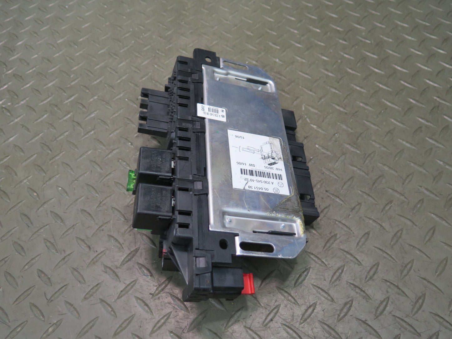 03-12 Mercedes R230 Sl-class Rear SAM Fuse Relay Box Module 2305454032 OEM