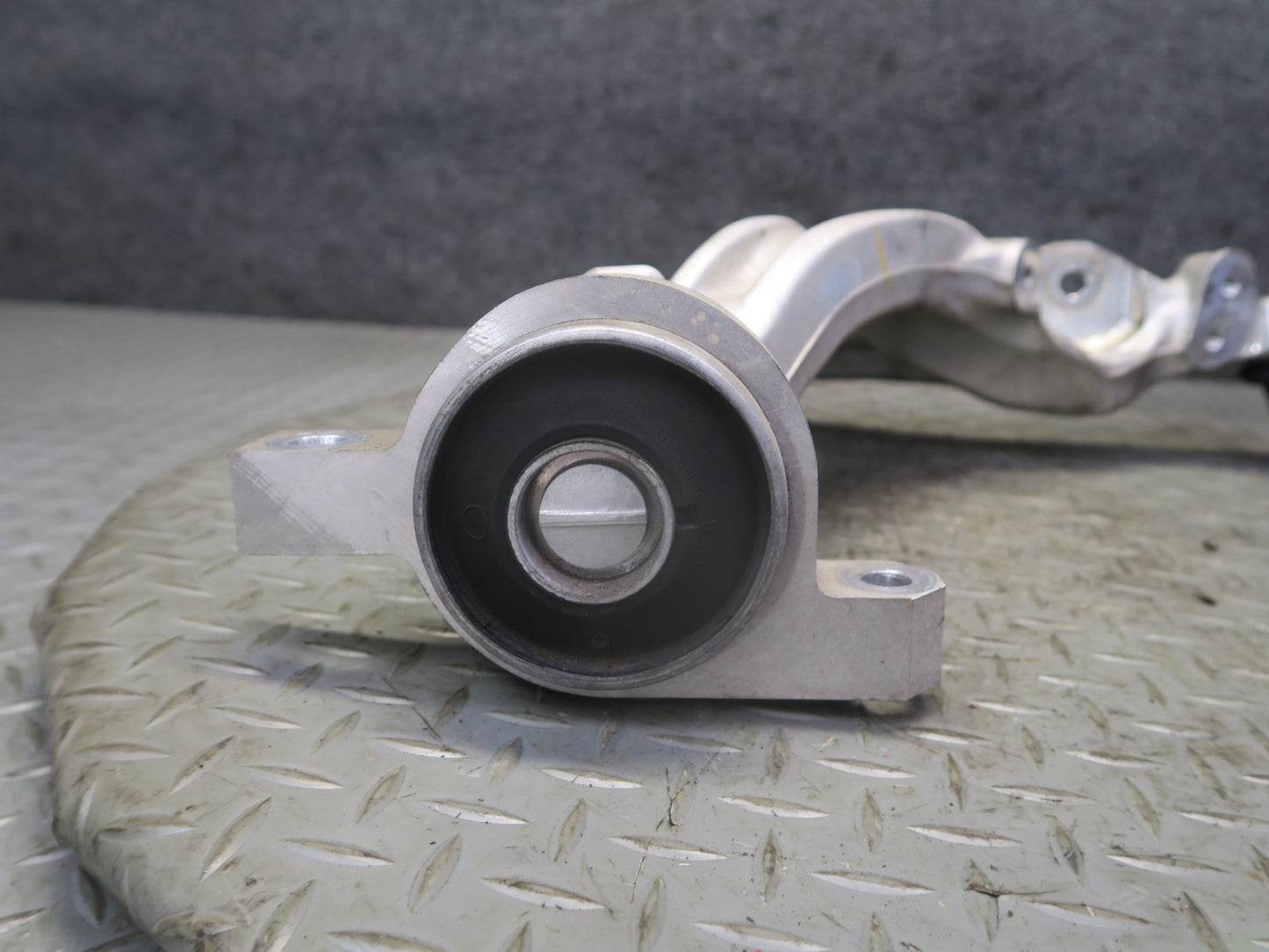 09-20 Nissan Z34 370Z Front Right Upper & Lower Control Arm Set 31K Miles OEM