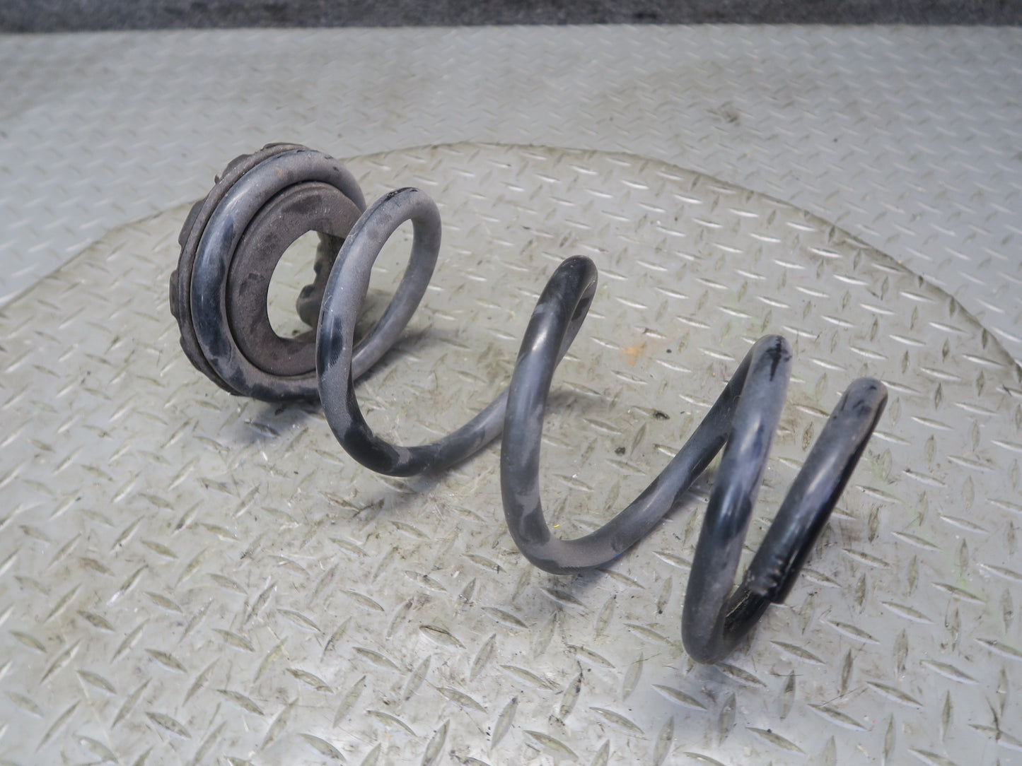 09-20 Nissan 370Z Z34 Coupe Set of 2 Rear Left & Right Coil Spring OEM