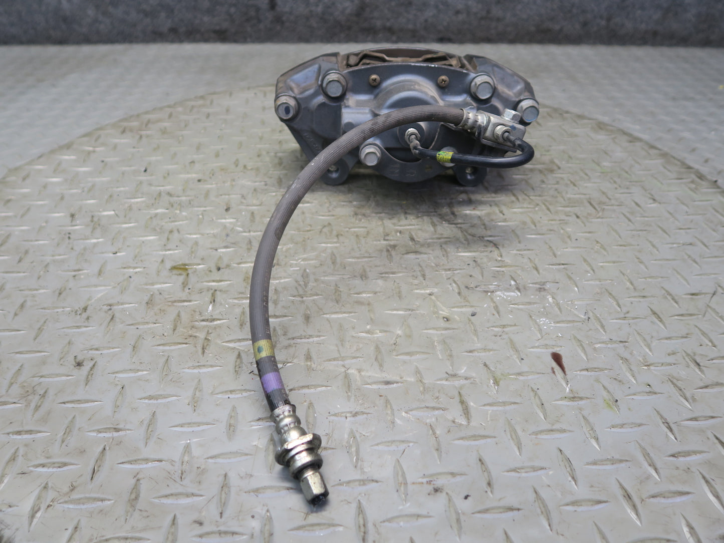 09-12 Nissan Z34 370Z Rear Left & Right Sport Brake Caliper Set Akebono 31K OEM