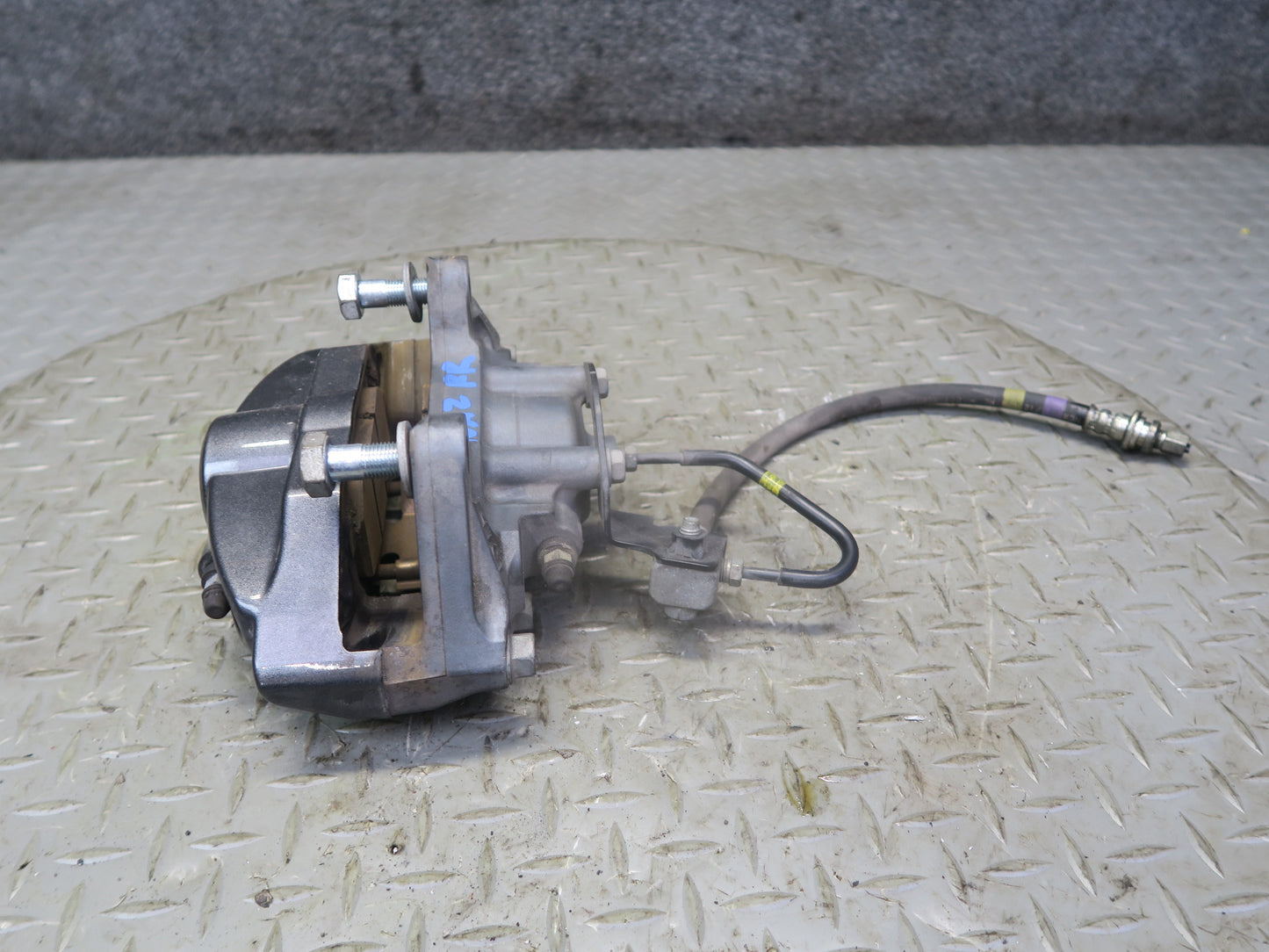 09-12 Nissan Z34 370Z Rear Left & Right Sport Brake Caliper Set Akebono 31K OEM