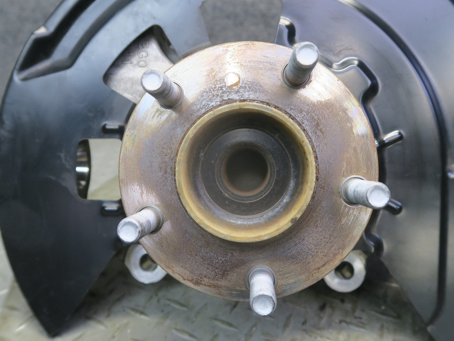 12-13 Nissan Z34 370Z Front Right Spindle Knuckle Wheel Hub Bearing 31K Mile OEM